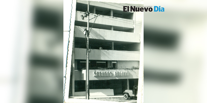 Edificio Seguros Bolívar, enseguida del Círculo Social.